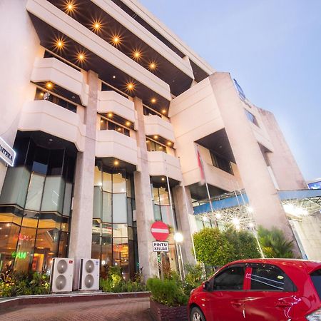 Adika Hotel Bahtera Klandasan Kecil Экстерьер фото