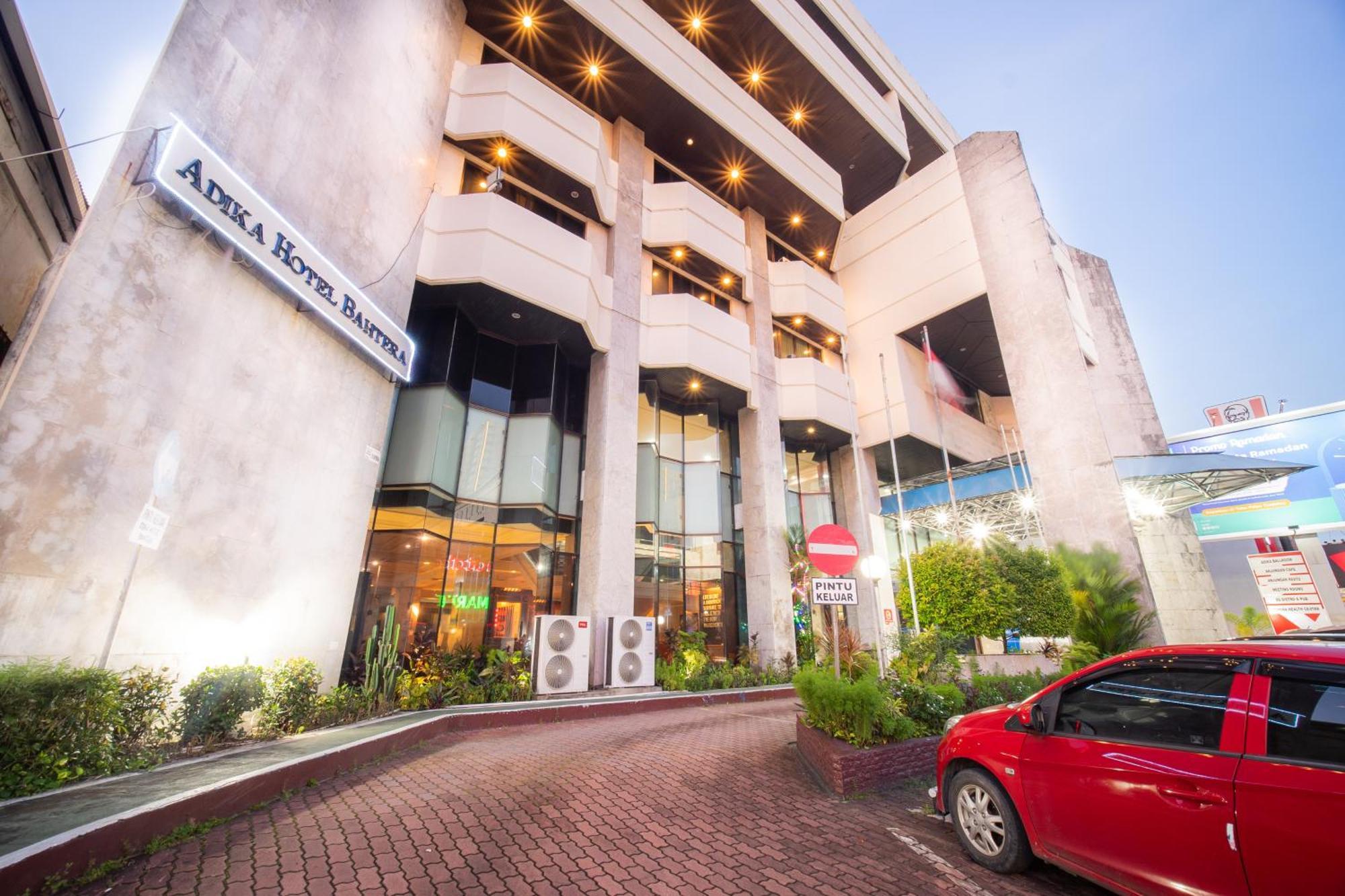 Adika Hotel Bahtera Klandasan Kecil Экстерьер фото
