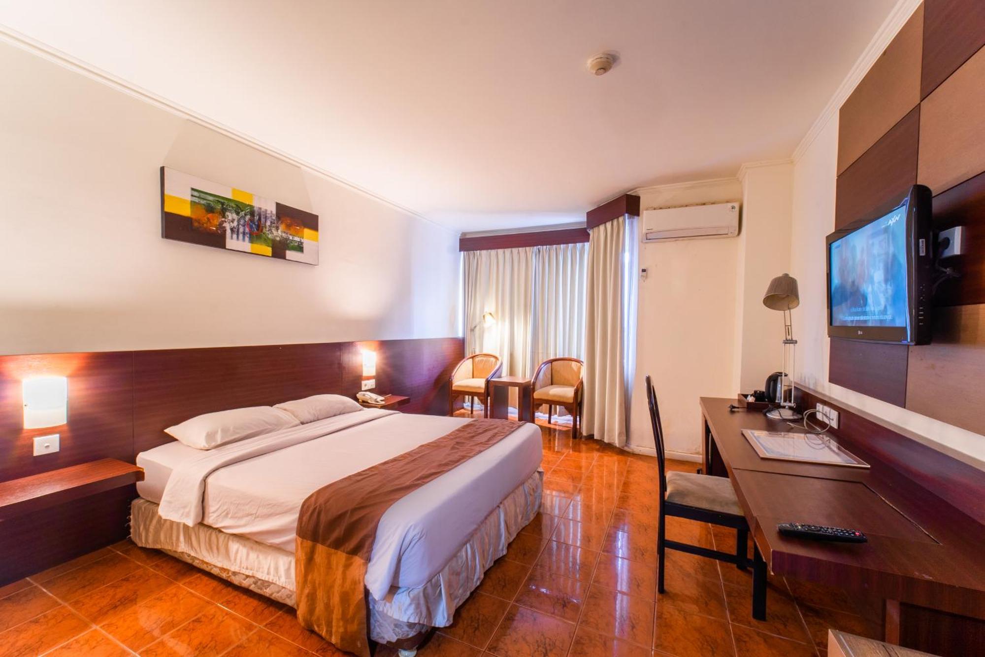 Adika Hotel Bahtera Klandasan Kecil Экстерьер фото