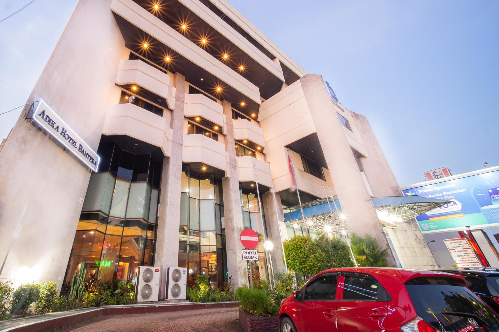 Adika Hotel Bahtera Klandasan Kecil Экстерьер фото